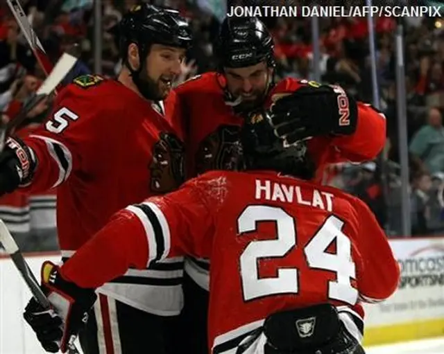 Cameron Barker får nytt kontrakt med Blackhawks