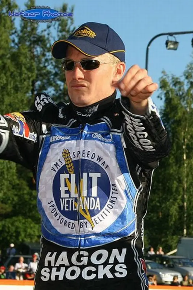 Speedwaybloggen: Kennett vann och Richardson skadad *uppdaterad*