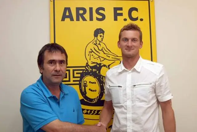 Officiellt: Peskovic till Aris