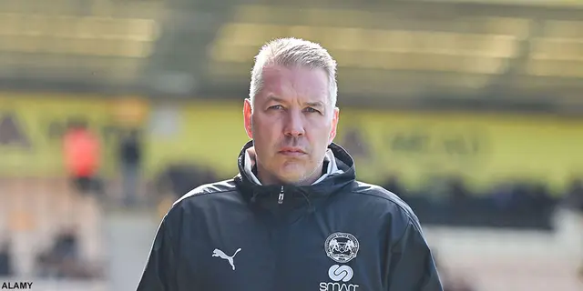 Peterborough sparkar tränaren
