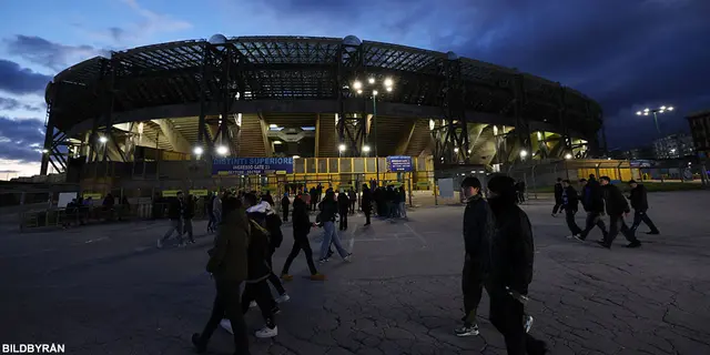 Reserapport Napoli-Roma: Plats i trappan och succédebut på plan