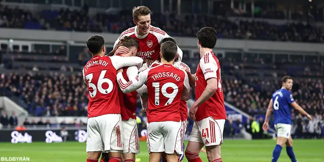 Arsenal firar jul som serieledare