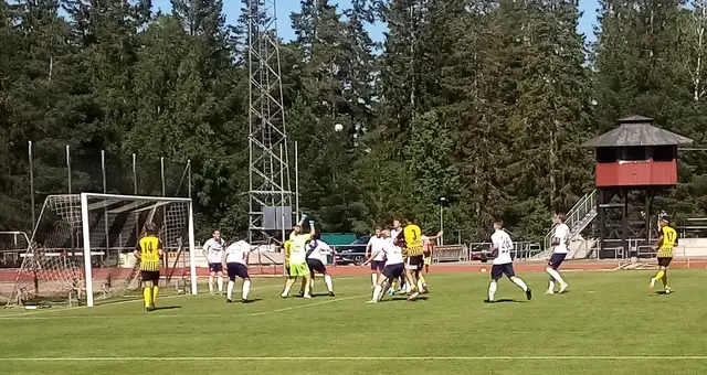 Ett blekt Huddinge föll mot Kungsängen 