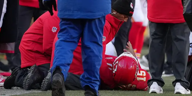 Mahomes sliter korsbandet – Chiefs säsong över