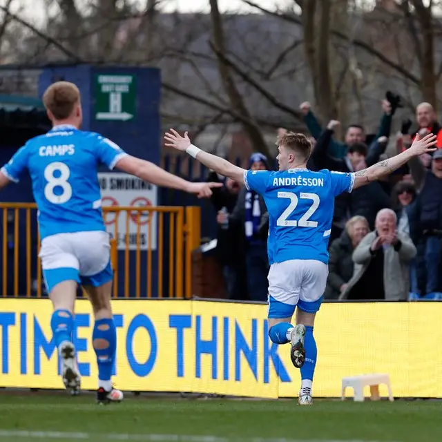 Stockport Countys säsongspremiär mot Bolton Wanderers