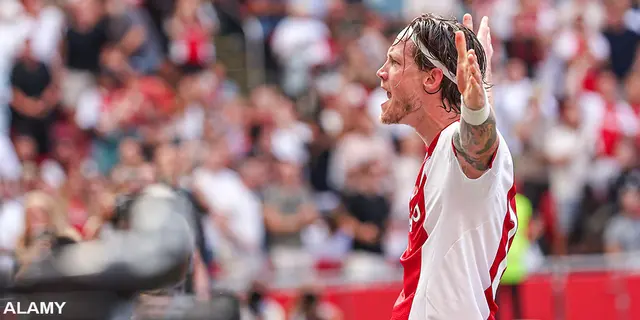 Ajax 2 - 0 Telstar: Skakig premiärseger