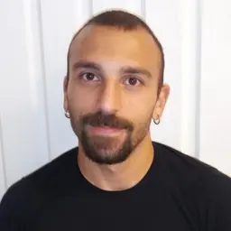Nik Kermanshahi