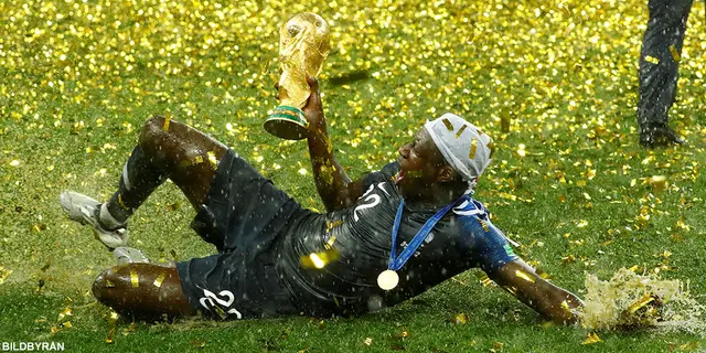 Benjamin Mendy har sålt sin VM-pokal