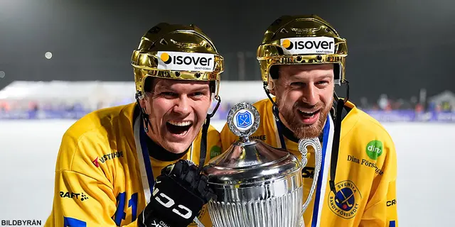 Krönika: VM-guld när bandyn dödar sig själv