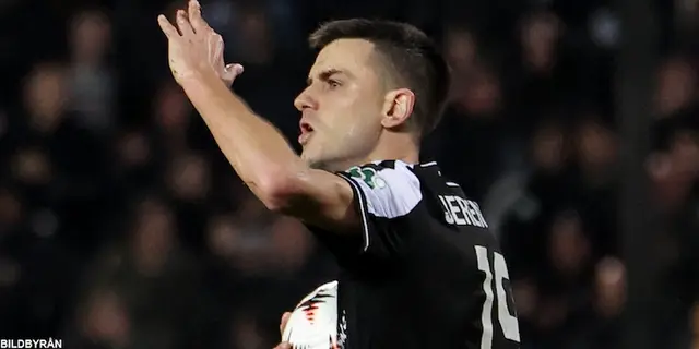 Topptrion sida vid sida i tabelltoppen